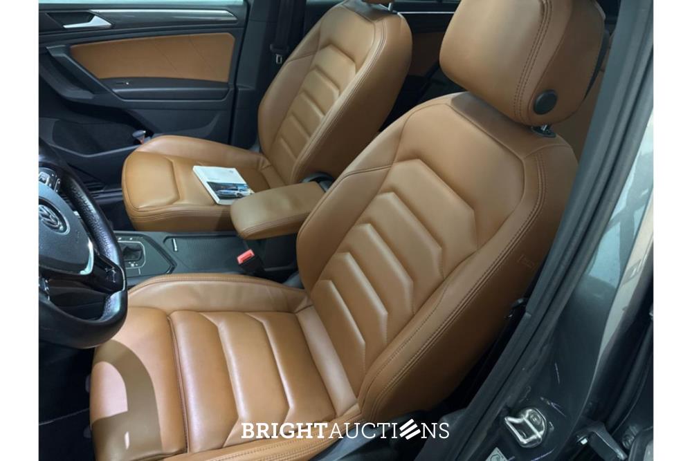 Volkswagen Tiguan ACT Highline Business R 1.5 TSI 150pk 2020 (Origineel-NL), H-070-NT