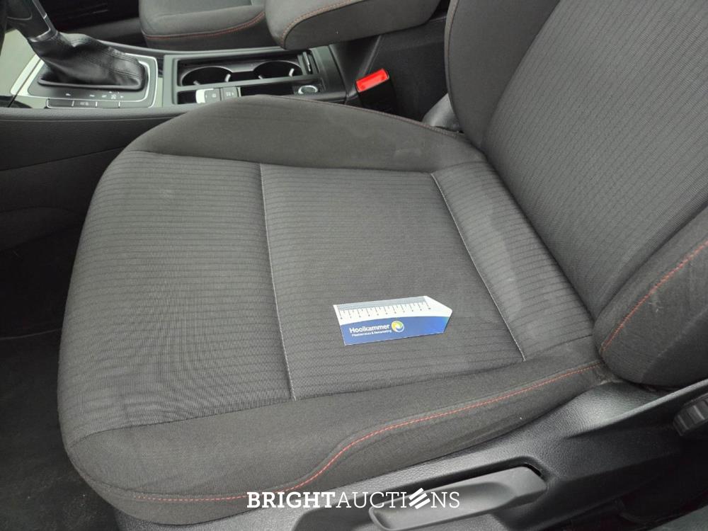 Volkswagen Golf Highline Business R 1.5 TSI 150pk 2017, GZG-30-F