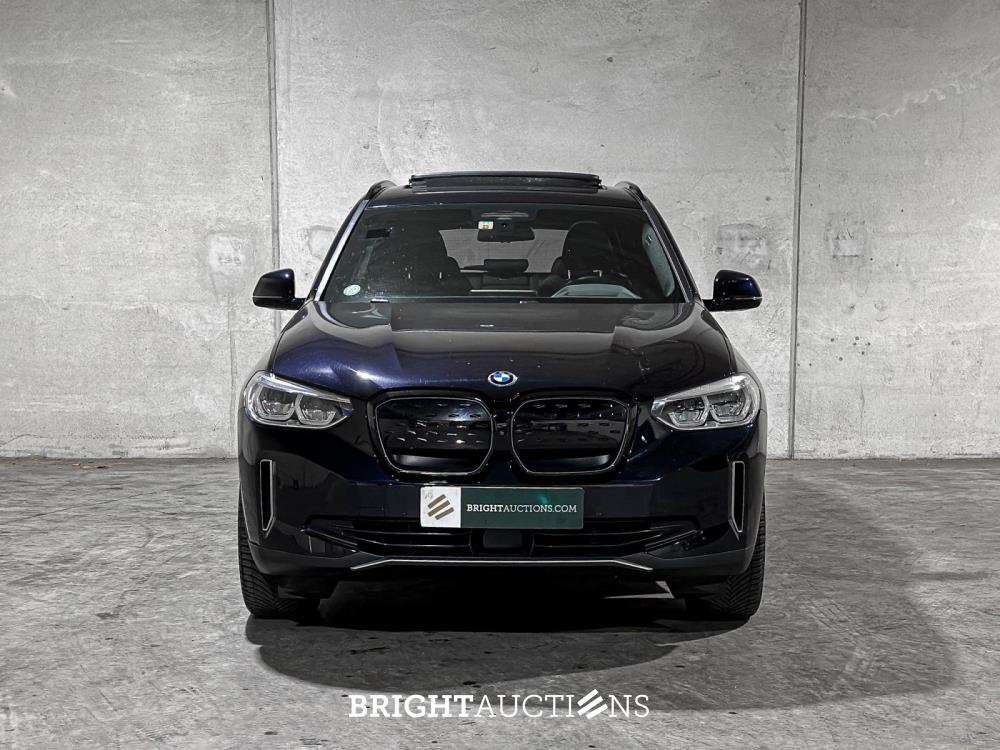 BMW iX3 High Executive 80 kWh 286pk 2021 G08 (Origineel-NL + 1e Eigenaar), N-444-RG