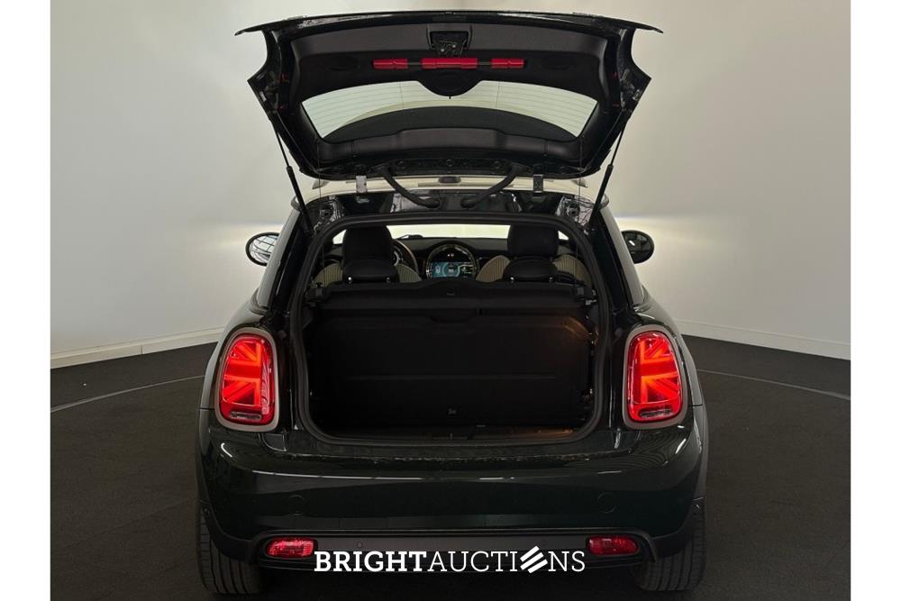 MINI Cooper Camden Plus Edition 33 kWh 184pk 2023 (Origineel-NL), S-308-XP