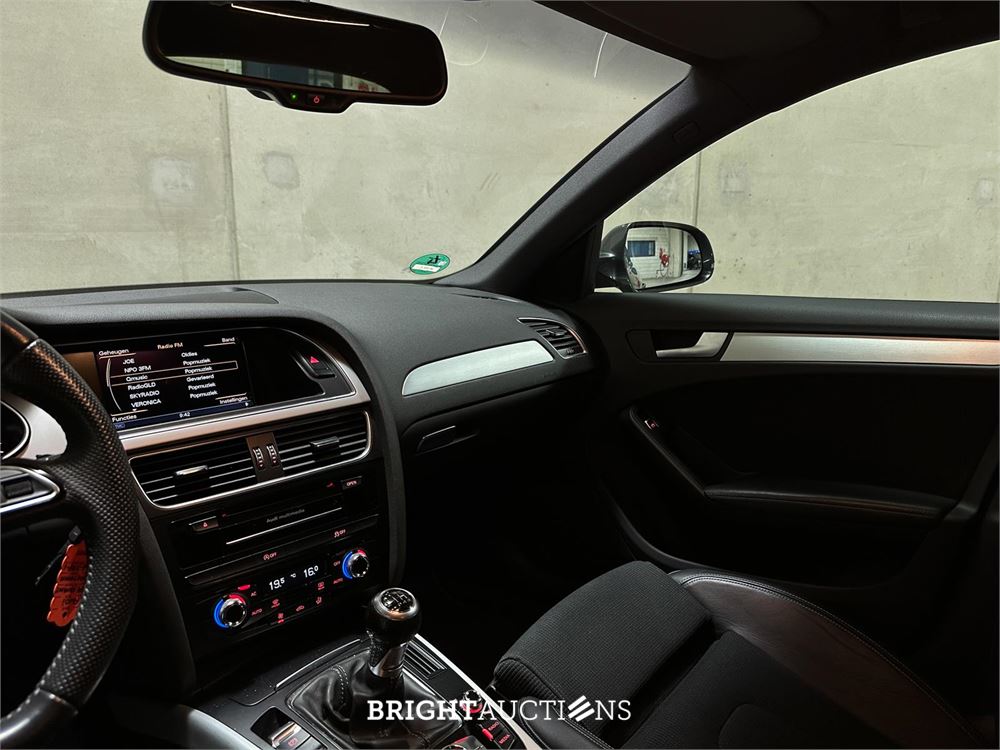 Audi A4 Avant 1.8 TFSI S Edition 120pk 2013 (Origineel-NL), 26-ZRP-1