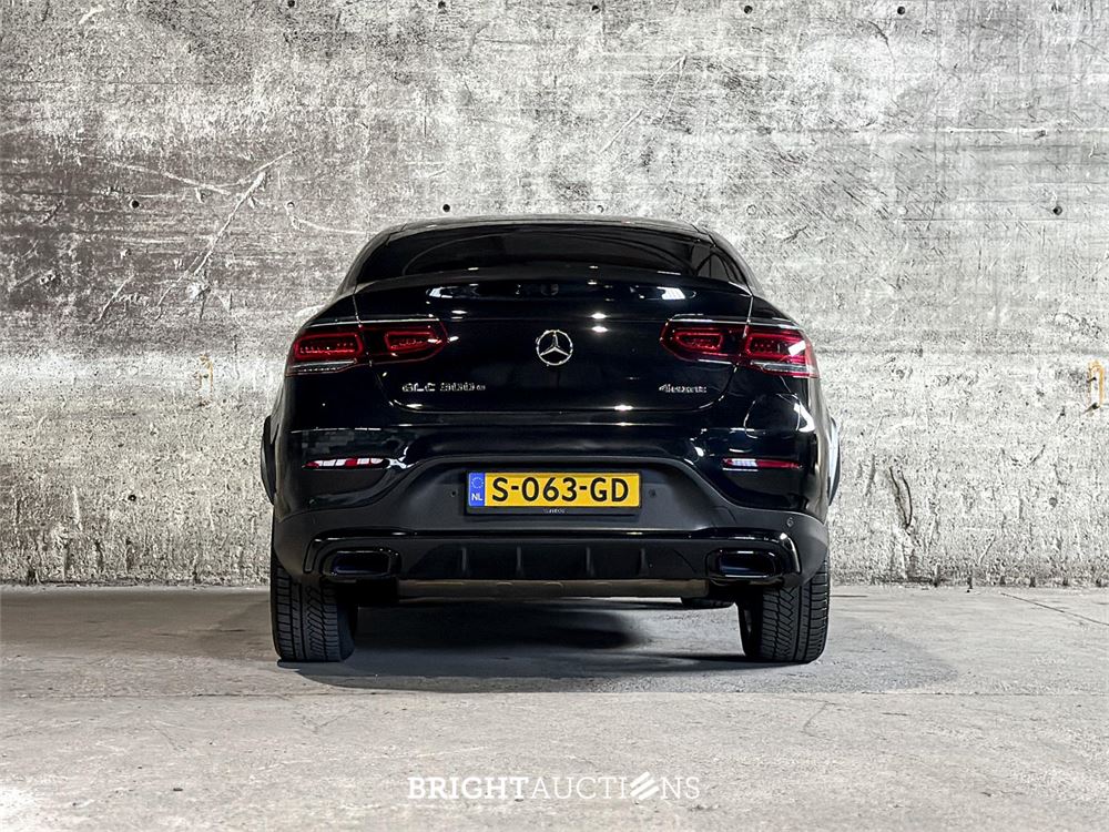 Mercedes-Benz GLC300e 4M Business Solution AMG GLC-klasse Coupé 320pk 2021, S-063-GD 