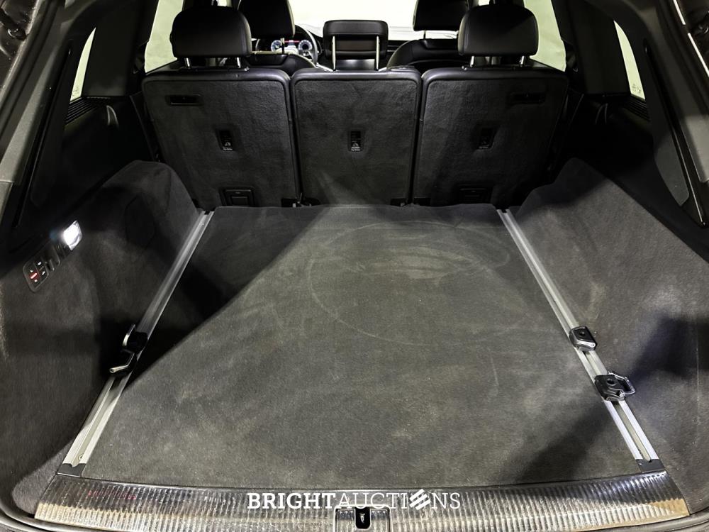 Audi Q7 55 TFSI e Quattro Pro Line Plus 3.0 380pk 2020, N-611-PF