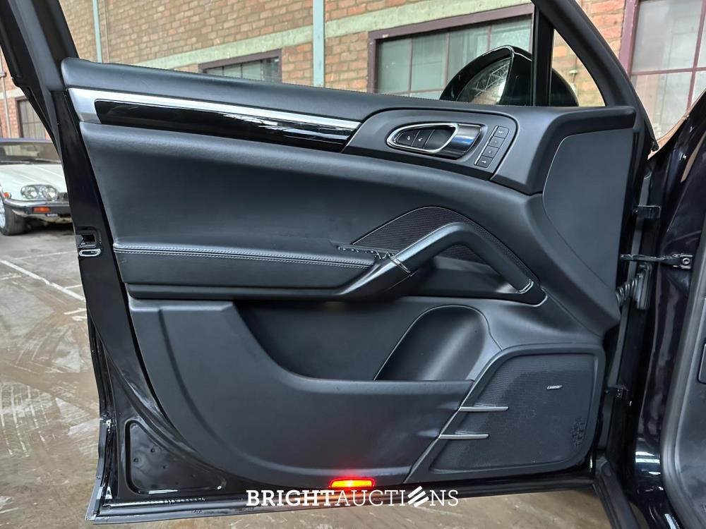 Porsche Cayenne 3.6 S 420pk 2014, K-204-BH
