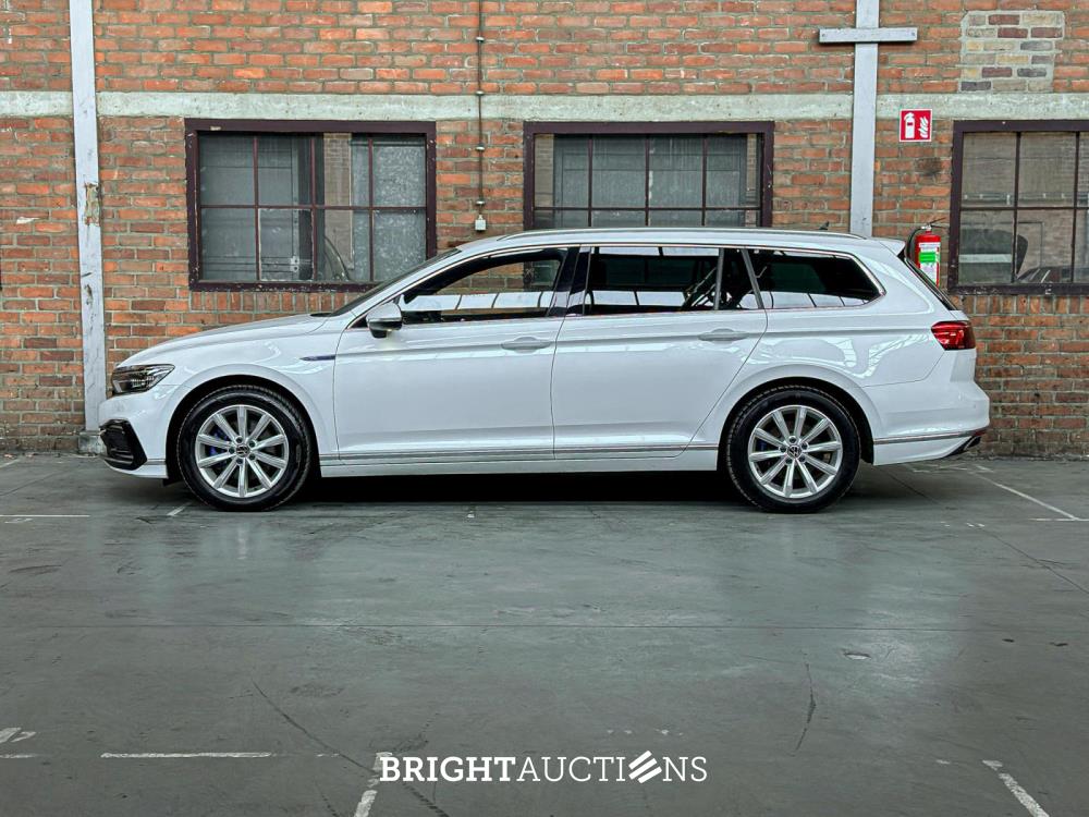 Volkswagen Passat Variant 1.4 TSI PHEV GTE Business 156pk 2021 (Origineel-NL+1e eigenaar), K-814-XG