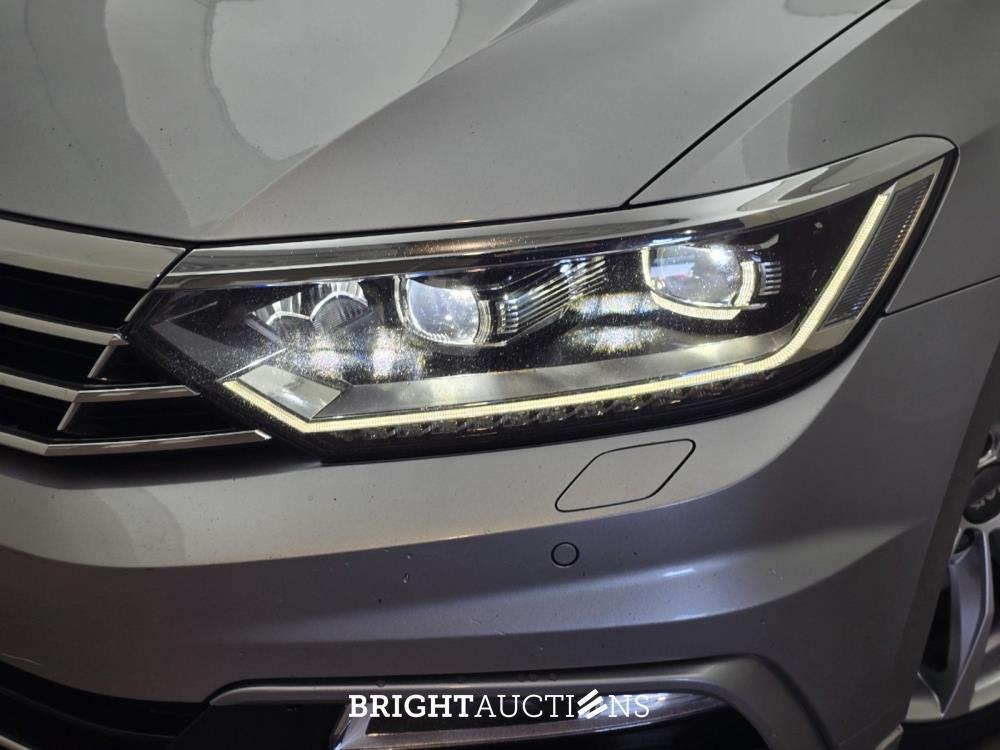 Volkswagen Passat Variant Highline Business R 1.5 TSI 150pk 2019 (Origineel-NL), XZ-405-V