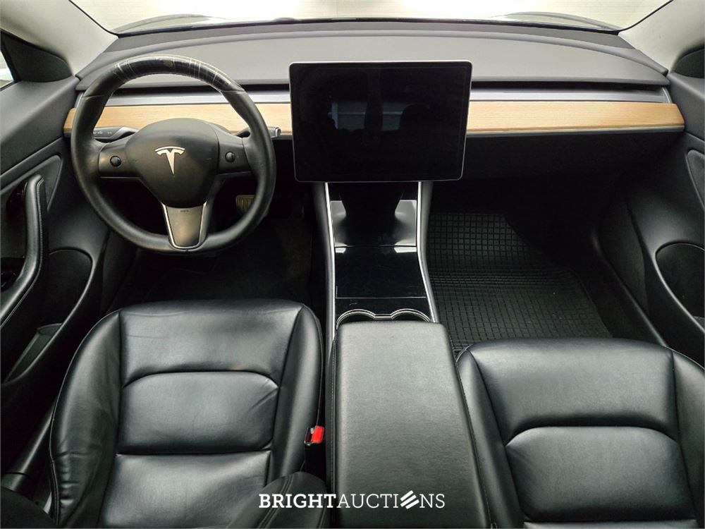 Tesla Model 3 Standard RWD Plus 60 kWh 238pk 2019 (Origineel-NL), G-349-DS