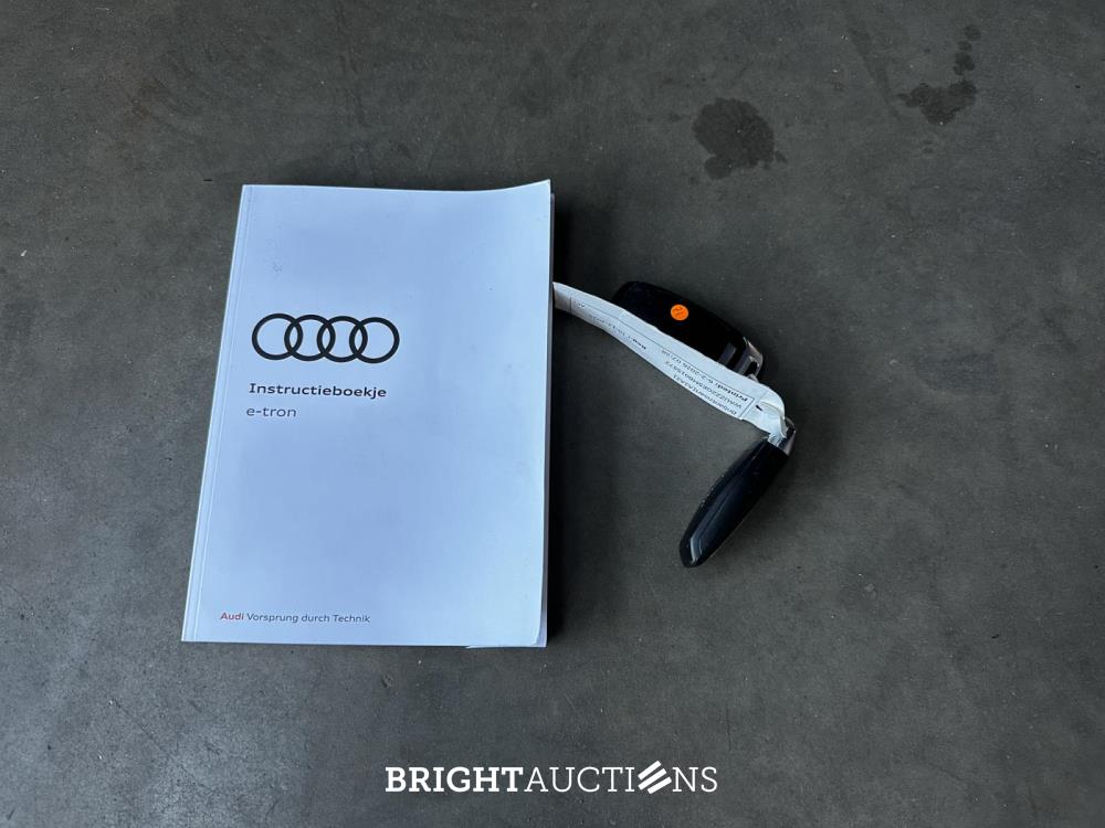 Audi e-tron Sportback 55 quattro edition 95 kWh 408pk 2020 (Origineel-NL+1e eigenaar), K-470-GB