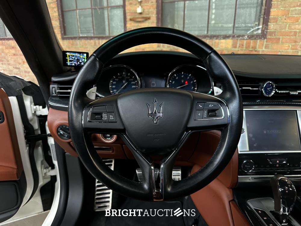 Maserati Quattroporte GTS 3.8 V8 531pk 2013 (CARBON) (29.000 KM)