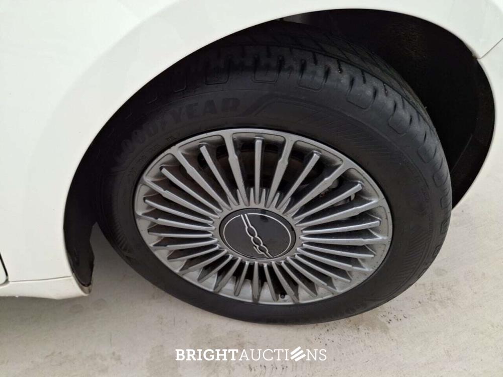 Fiat 500E Berlina Icon 42 kWh 118pk 2022 (Origineel-NL), P-613-SK