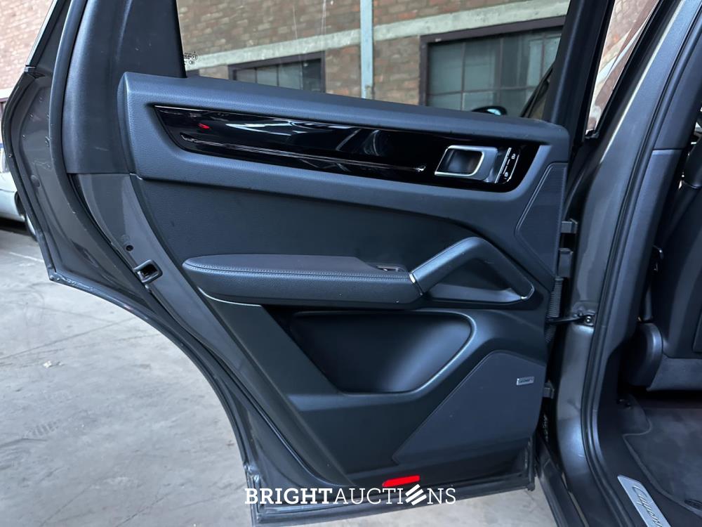 Porsche Cayenne Coupe 3.0 V6 340pk 2019, K-925-GD