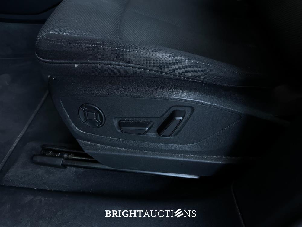 Audi e-tron 55 quattro Advanced edition 95 kWh 408pk 2021 (Origineel-NL+1e eigenaar), N-206-TT