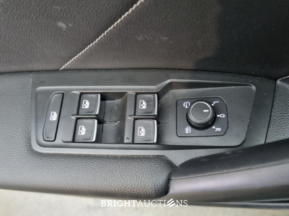Volkswagen Tiguan Allspace R-Line Business+ 7p 1.5 TSI 150pk 2022 (Origineel-NL), N-118-XD