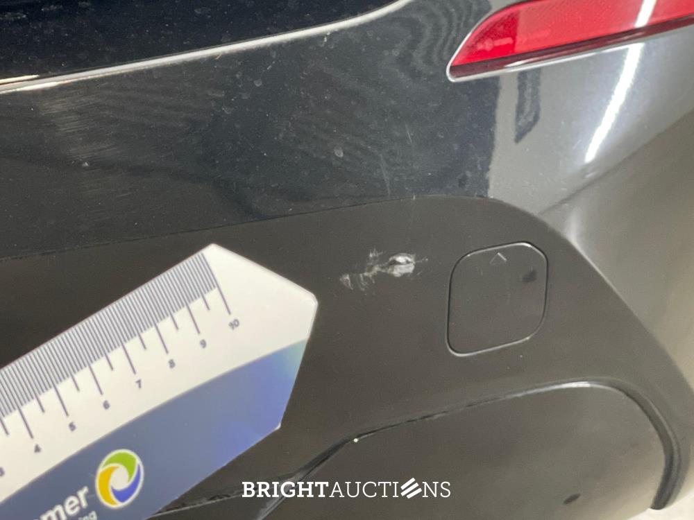 BMW 118i Executive Edition 1-serie 140pk 2020 (Origineel-NL), J-119-GJ