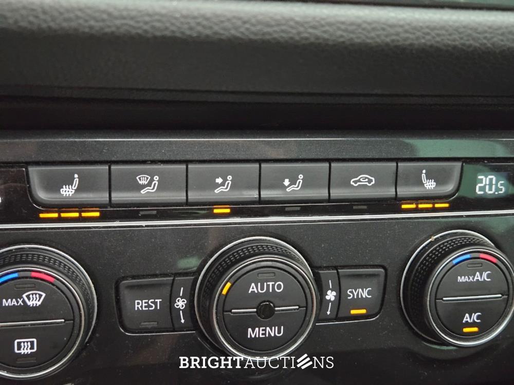 Volkswagen Tiguan ACT Highline Business R 1.4 TSI 150pk 2018 (Origineel-NL), SZ-423-K