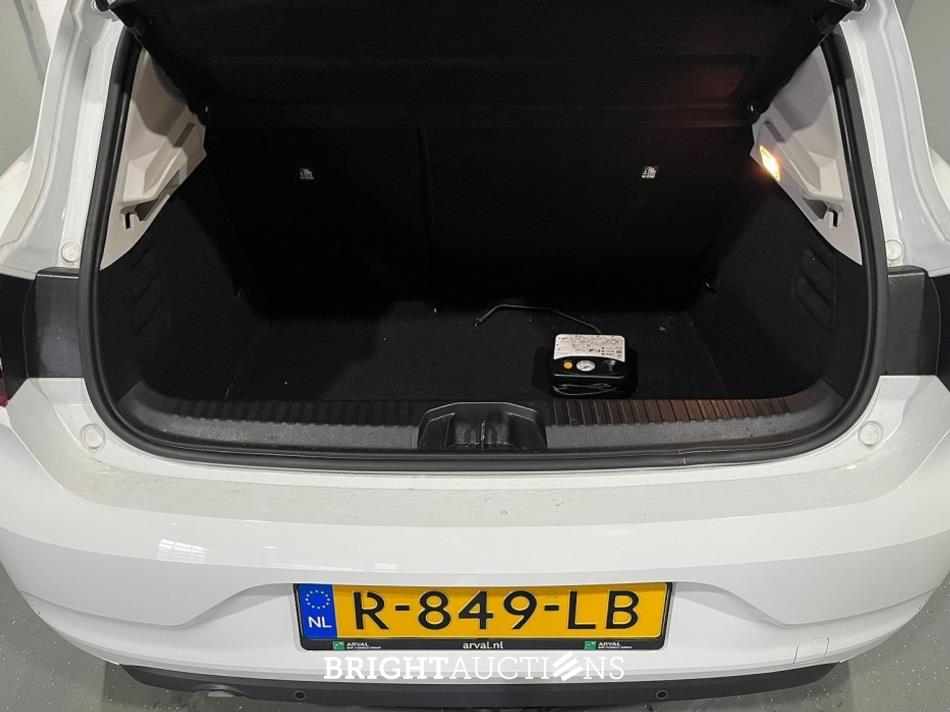 Renault Clio 90 Equilibre 1.0 TCe 91pk 2022 (Origineel-NL), R-849-LB