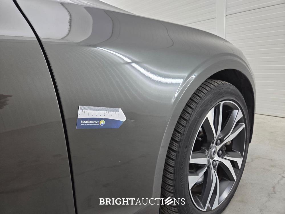 Volvo V60 T6 Recharge R-Design 2.0 AWD 398pk 2022 (Origineel-NL), P-467-DX