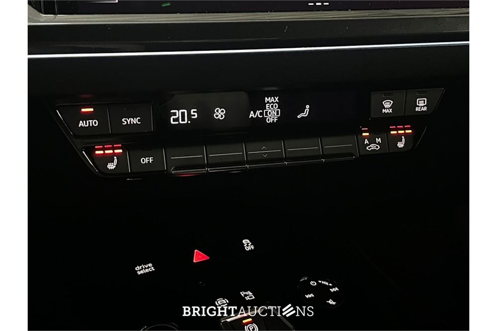 Audi Q4 40 S edition 77 kWh 2022 (Origineel-NL), S-937-BF