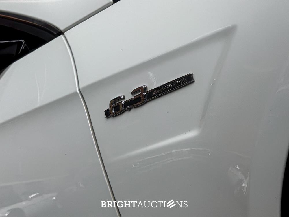 Mercedes-Benz E63 AMG 6.3 V8 -CARBON- 525pk 2010 (Origineel-NL), 47-LKB-6