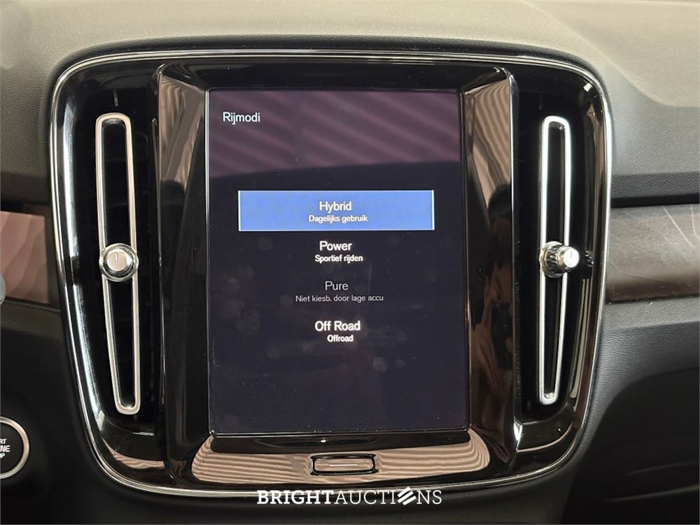 Volvo XC40 T4 Plug-in Hybrid Ultimate Bright 1.5 211pk 2022 (Origineel-NL), R-982-ND