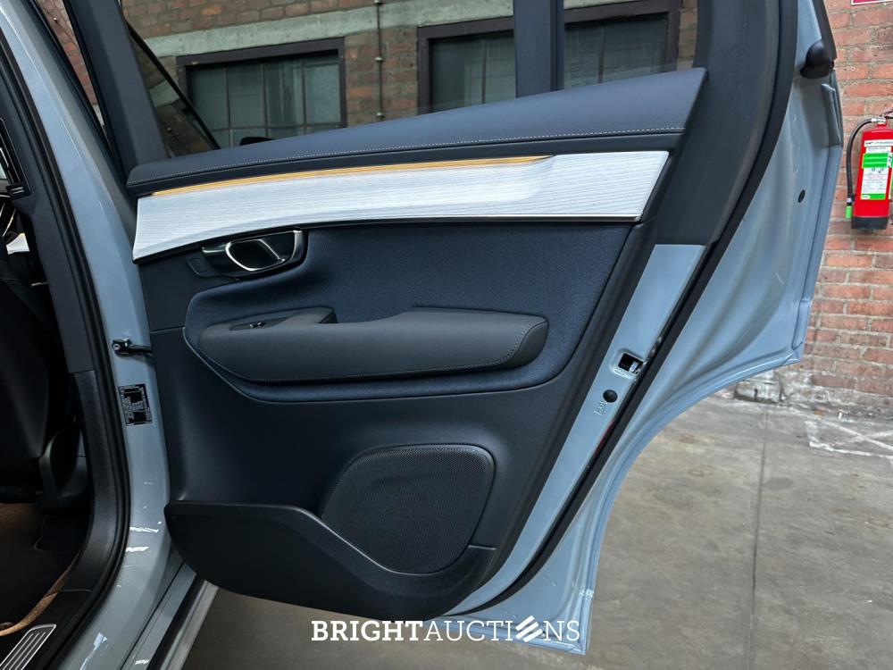 Volvo XC90 T8 AWD Plus Dark 457pk 2025 7-Persoons (1.100 KM) Fabrieksgarantie
