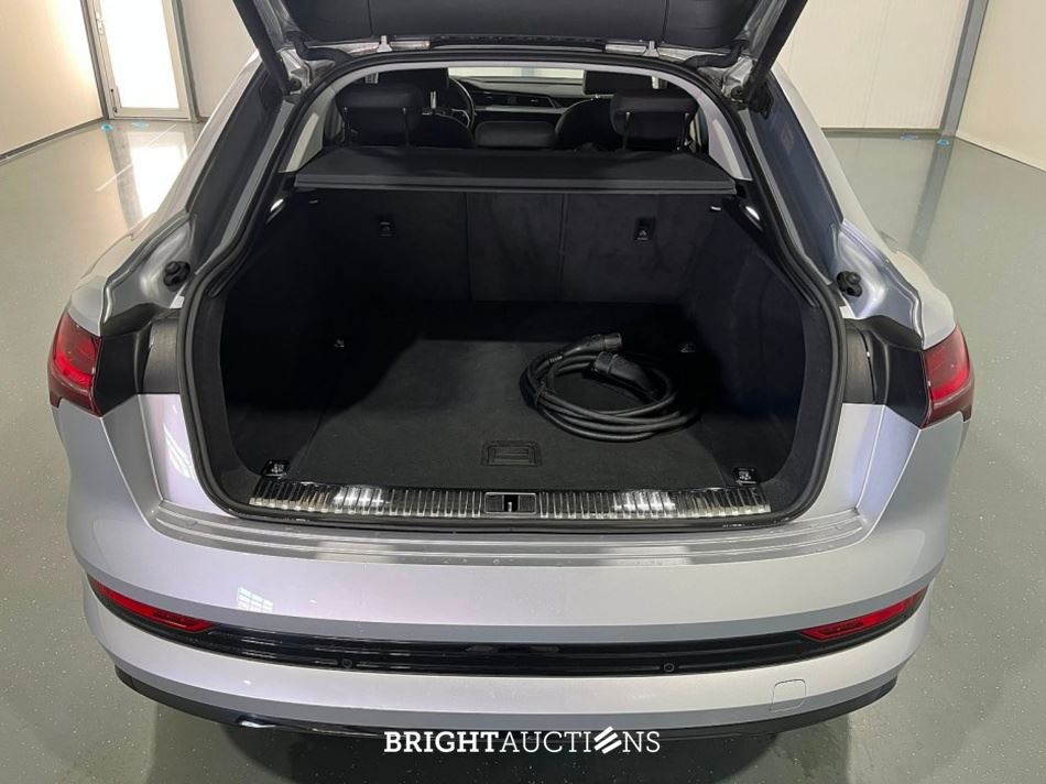 Audi e-tron Sportback 50 Business edition Quattro 71 kWh 313pk 2021 (Origineel-NL), L-789-TL
