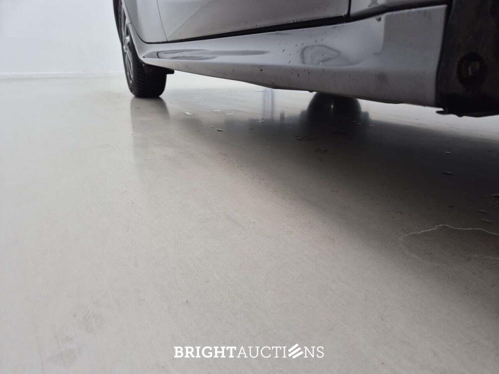 Toyota Yaris Vvt-I HYBRID Lounge 1.5 92pk 2021