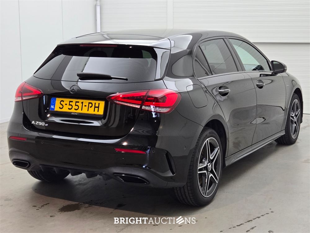 Mercedes-Benz A250 e Business Solution AMG Limited 262pk 2020 A-klasse, S-551-PH