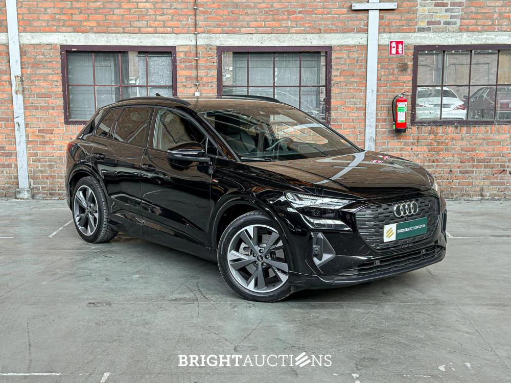 Audi Q4 e-tron 50 quattro Launch edition S Competition 77 kWh 299pk 2022 (Origineel-NL+1e eigenaar), P-122-GB 