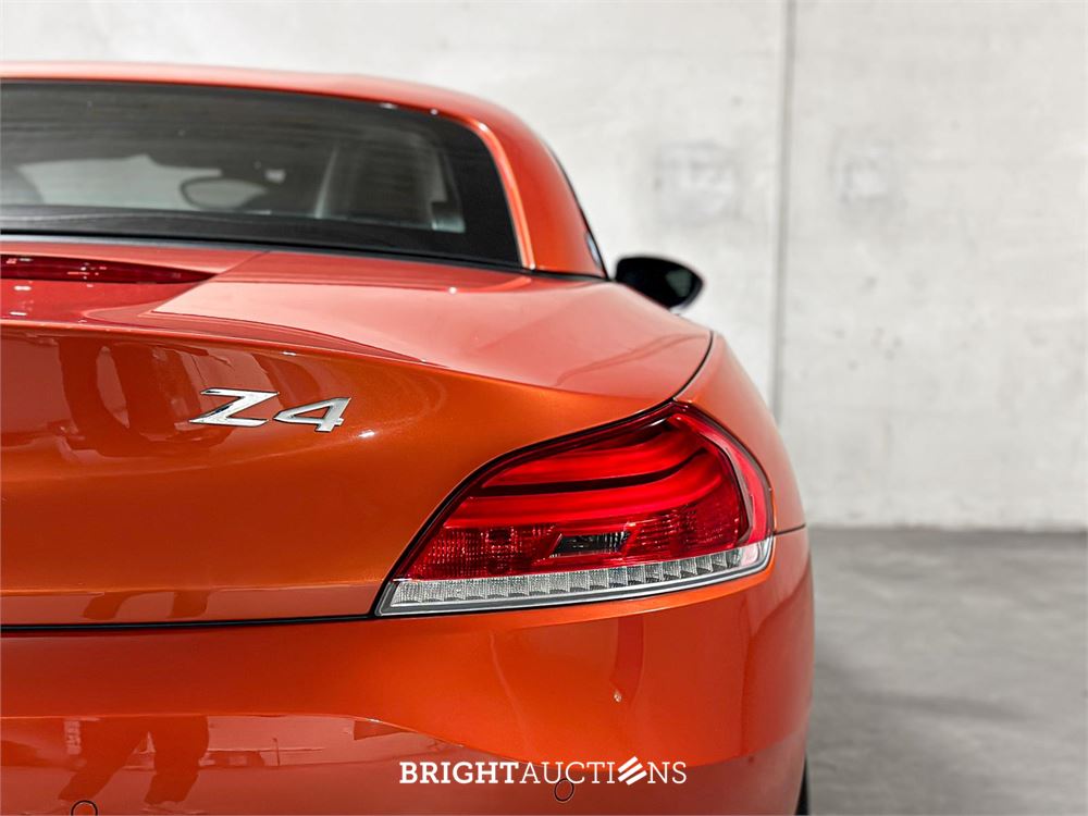 BMW Z4 Roadster sDrive18i Executive Design Pure Traction Uitvoering 156pk 2014 (Origineel-NL), 3-TRK-41 -67.534KM-
