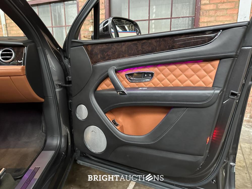 Bentley Bentayga Hybrid 3.0 340pk 2020