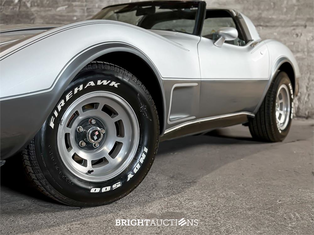 Chevrolet Corvette 5.7 V8 Convertible Two-Tone L-82 ANNIVERSARY EDITION 1 YZ 87 194pk 1978, 15-XXL-9