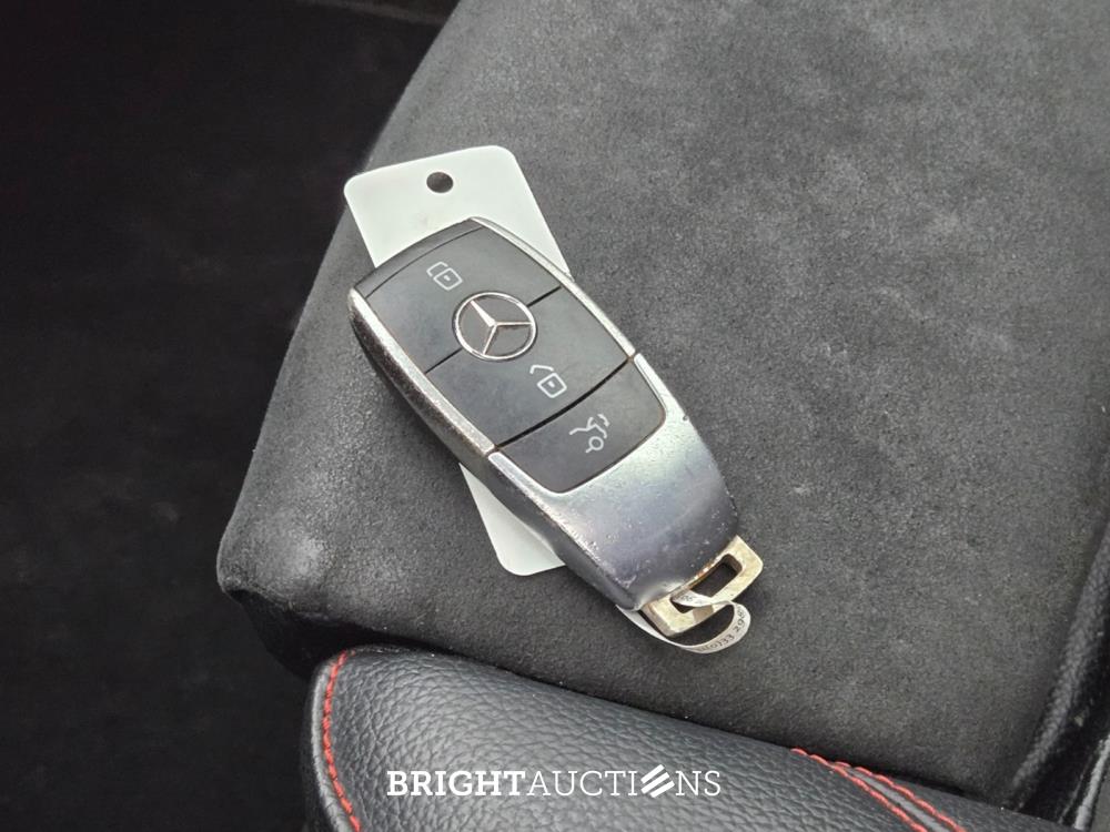 Mercedes-Benz CLA180 Business Solution AMG 136pk 2020 (Origineel-NL) CLA-Klasse, H-073-FV