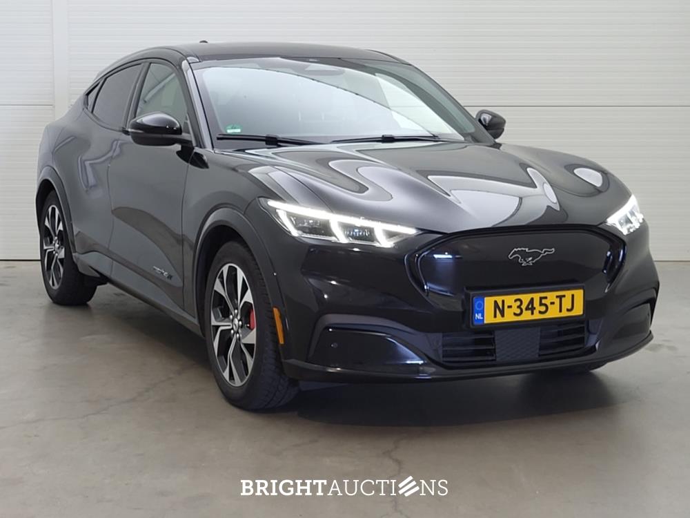 Ford Mustang Mach-E Extended AWD 98 kWh 351pk 2021 (Origineel-NL), N-345-TJ