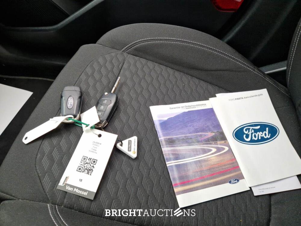 Ford Fiesta Ebh Titanium 1.0 125pk 2022 (Origineel-NL), R-589-DJ