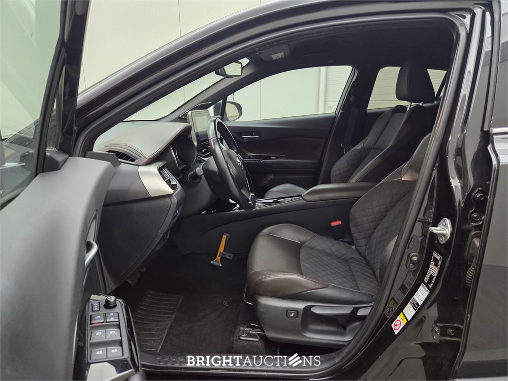 Toyota C-HR Hybrid Executive 1.8 170pk 2018 (Origineel-NL), TR-575-N
