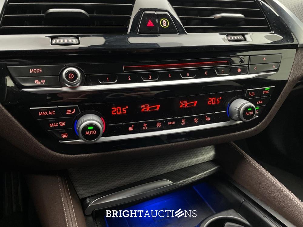 BMW 5-serie High Executive 252pk 2018 (Origineel-NL), SF-230-F