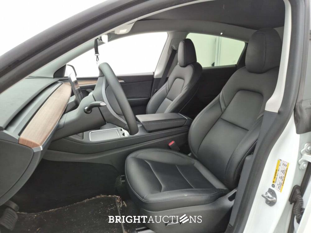 Tesla Model Y RWD 58 kWh 238pk 2023 (Origineel-NL), X-697-DL