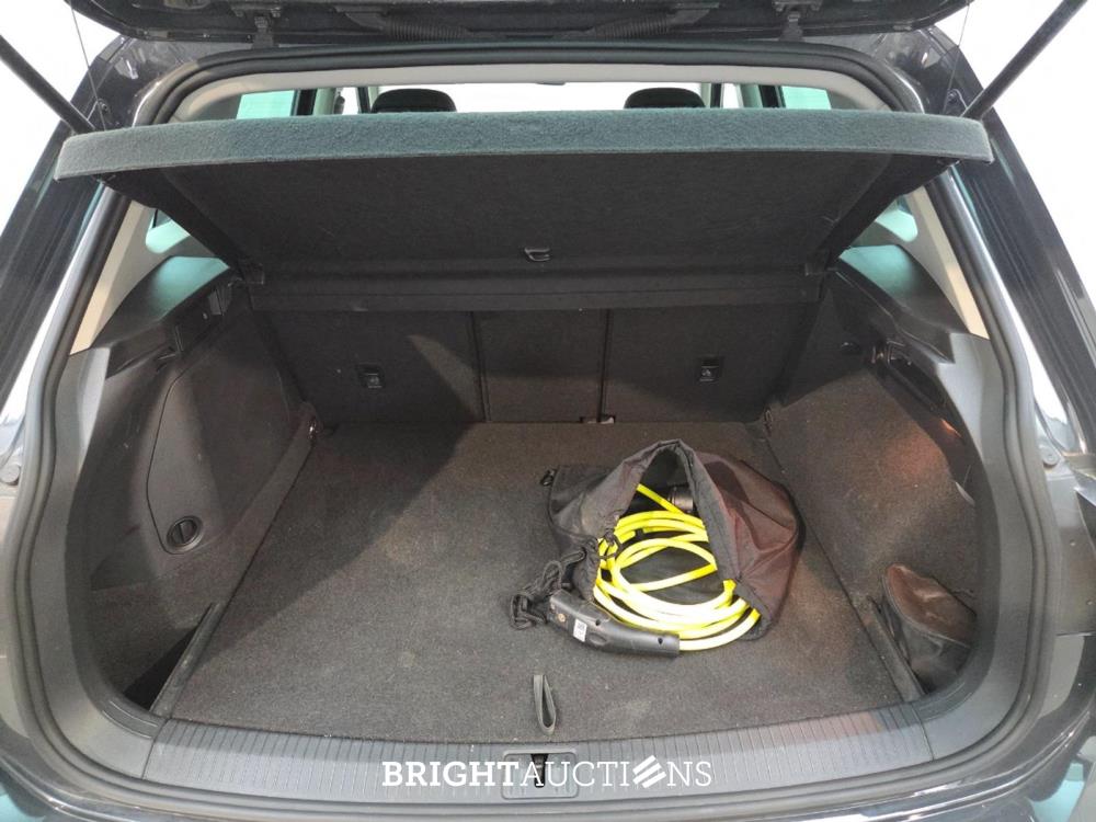 Volkswagen Tiguan eHybrid R-Line Business 1.4 TSI 265pk 2021, HLB-36-B