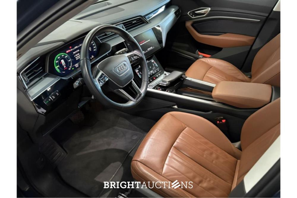 Audi Q8 e-tron 50 Advanced Edition Quattro 95 kWh 340pk 2023 (Origineel-NL), T-481-TT