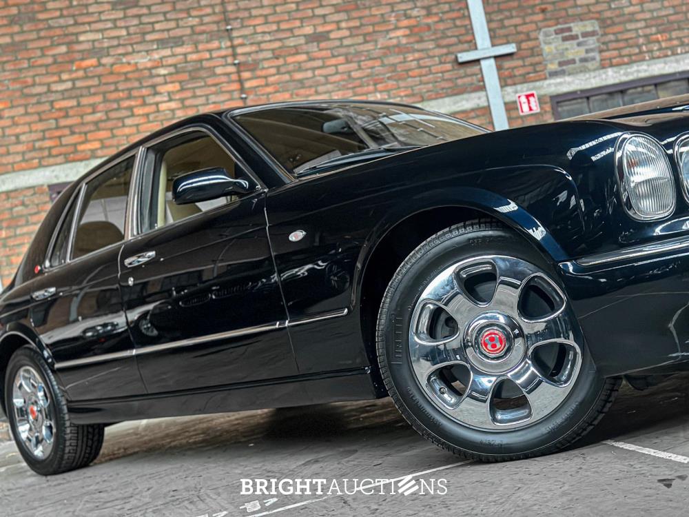 Bentley Arnage 6.8 V8 Red Label 405PK 2001 (Origineel-NL), 31-GN-KD