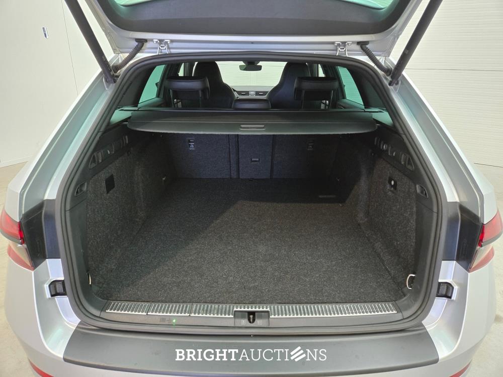 Škoda Superb Combi iV Sportline Business 1.4 TSI 272pk 2021 (Origineel-NL), N-498-TH