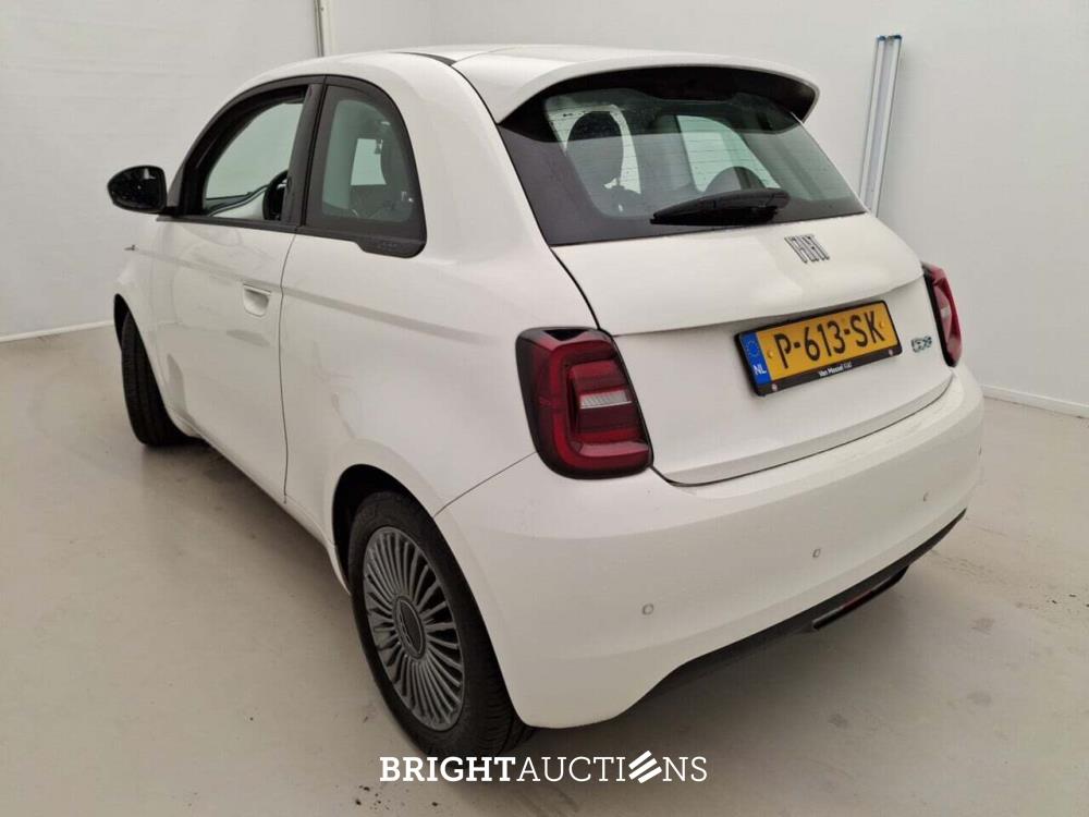 Fiat 500E Berlina Icon 42 kWh 118pk 2022 (Origineel-NL), P-613-SK