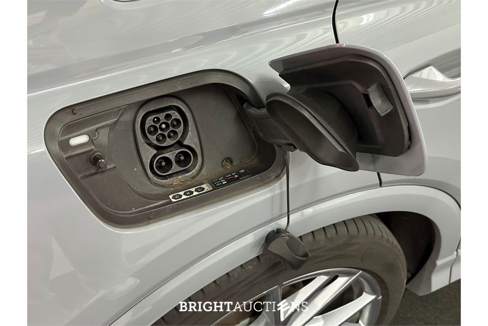 Audi Q4 40 S edition 77 kWh 2022 (Origineel-NL), R-245-LF