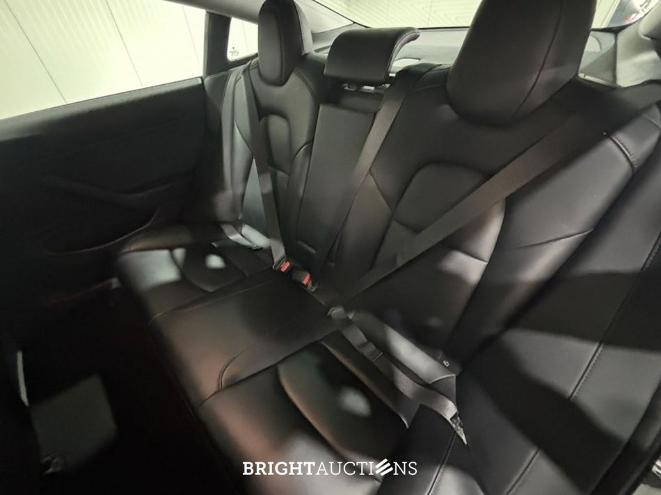 Tesla Model 3 Standard RWD Plus 60 kWh 238pk 2019 (Origineel-NL), G-097-DX
