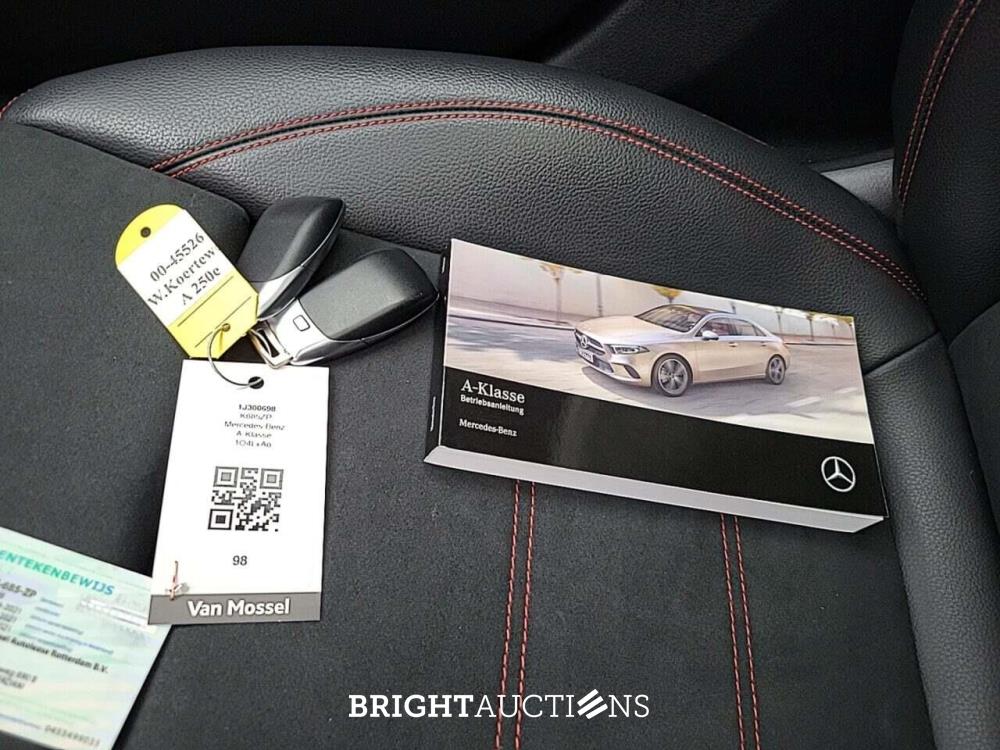 Mercedes-Benz A 250e Business Solution AMG 262pk 2021 (Origineel-NL) A-klasse, K-685-ZP