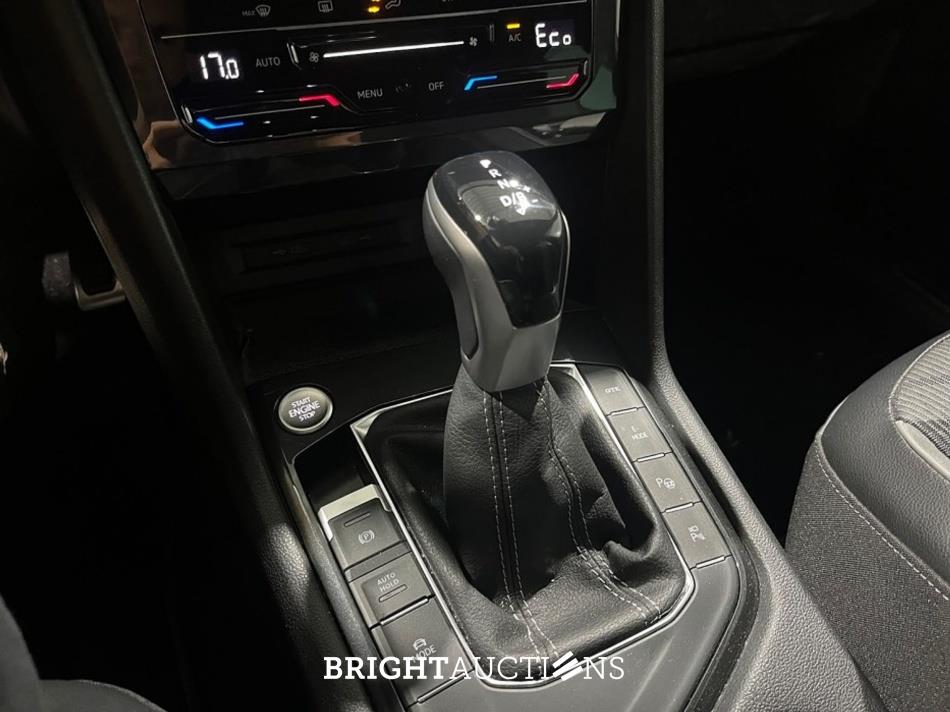 Volkswagen Tiguan eHybrid R-Line Business 1.4 TSI 265pk 2022 (Origineel-NL), R-564-PV