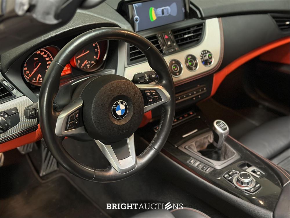 BMW Z4 Roadster sDrive18i Executive Design Pure Traction Uitvoering 156pk 2014 (Origineel-NL), 3-TRK-41 -67.534KM-

