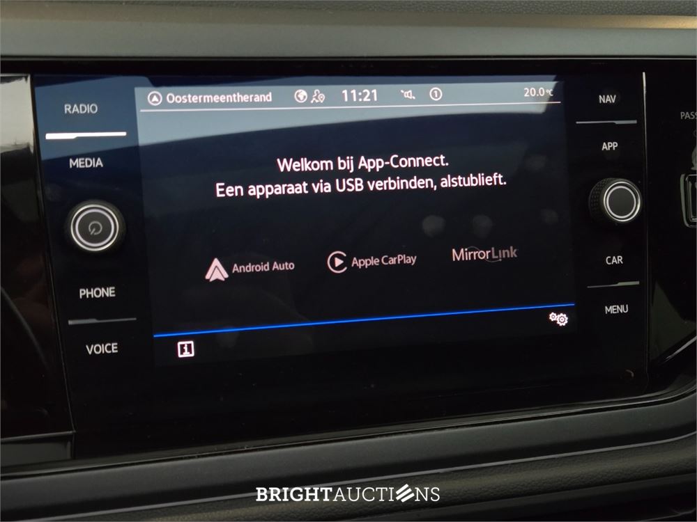 Volkswagen Taigo R-Line Business 1.0 TSI 110pk 2022, X-928-KN