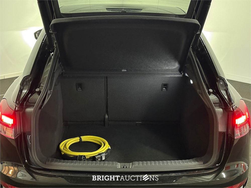 Audi Q4 40 S edition 77 kWh 2022 (Origineel-NL), R-864-KR
